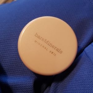 BareMinerals brightening pearl mineral veil
